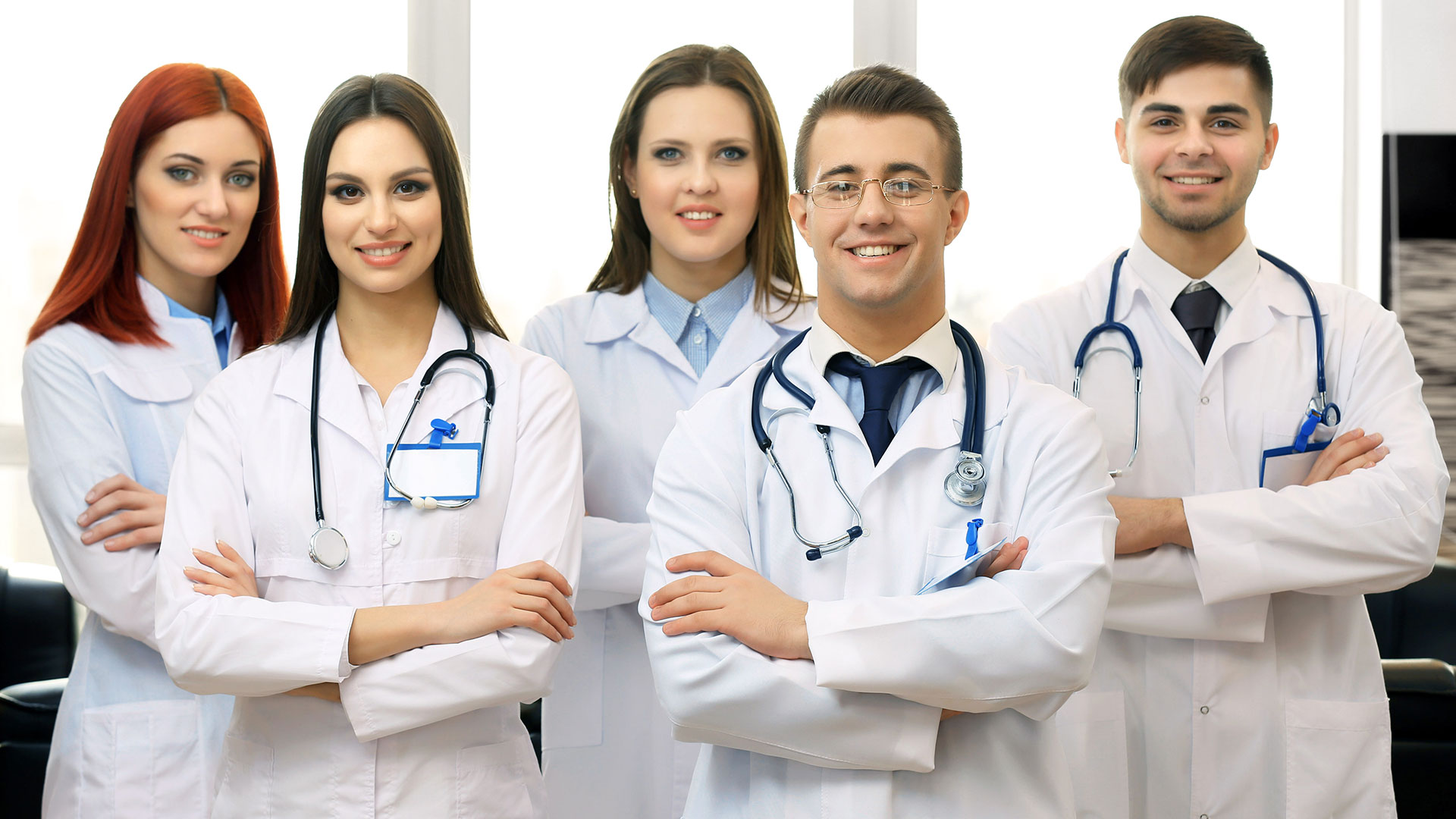 LASIK vs. Contact Lenses: Which is Better for You?